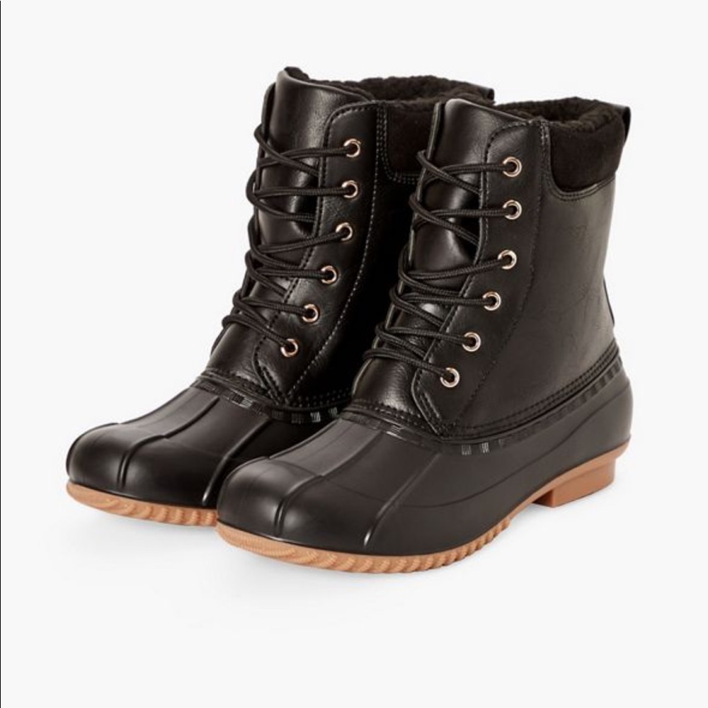 NWOT Evi Duck Boots